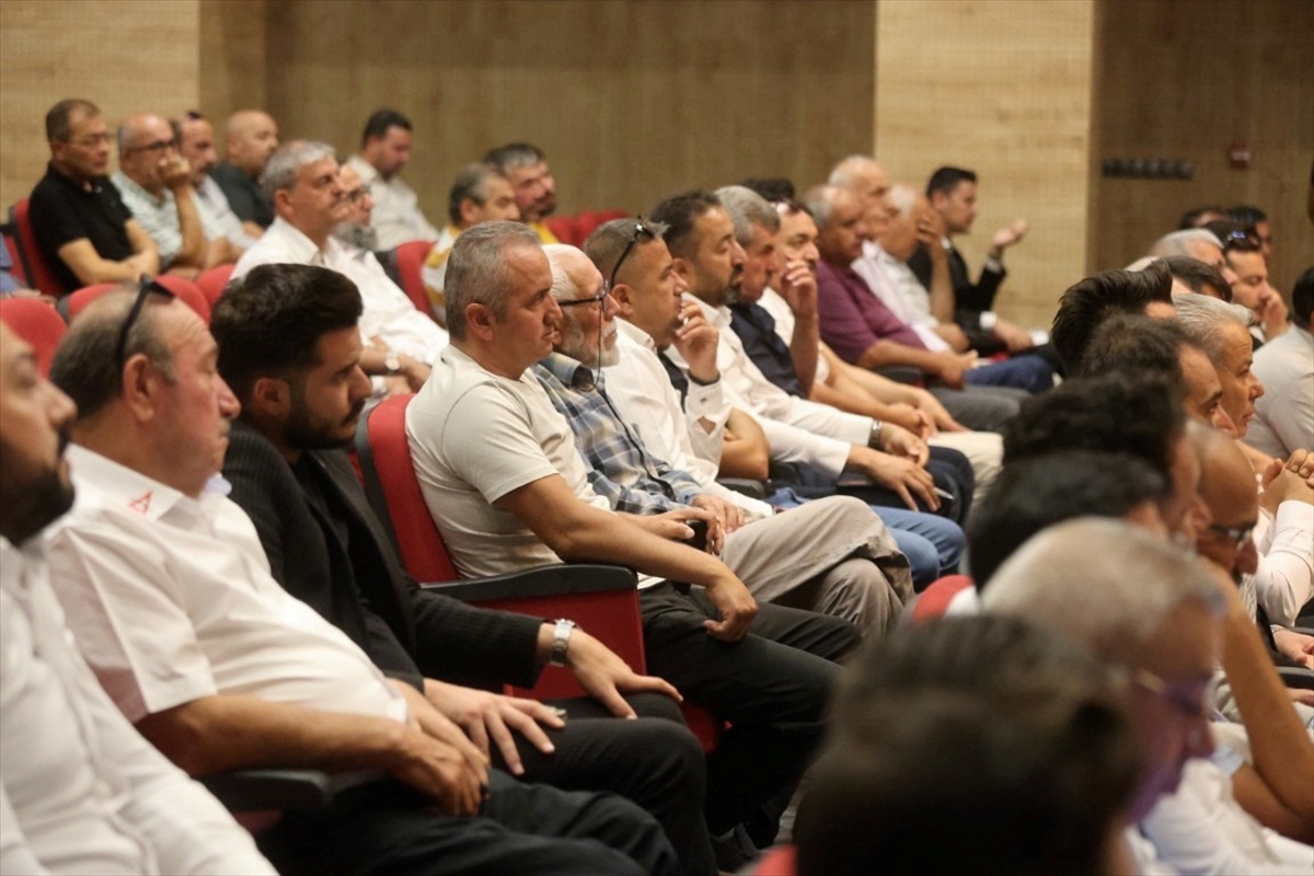 Niğde\'de okul servis esnafıyla istişare toplantısı yapıldı