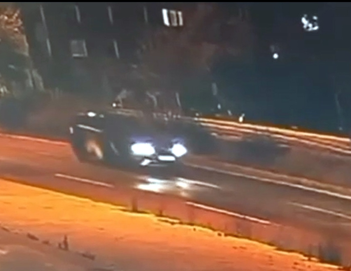Çorlu'da otomobil çarpan 16 yaşındaki genç ağır yaralandı, kaza kamerada
