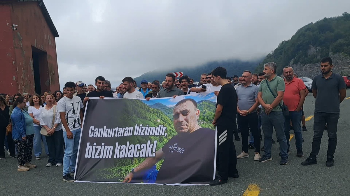 Reşit Kibar ölümünün 2. yılında Cankurtaran'da mezarı başında anıldı