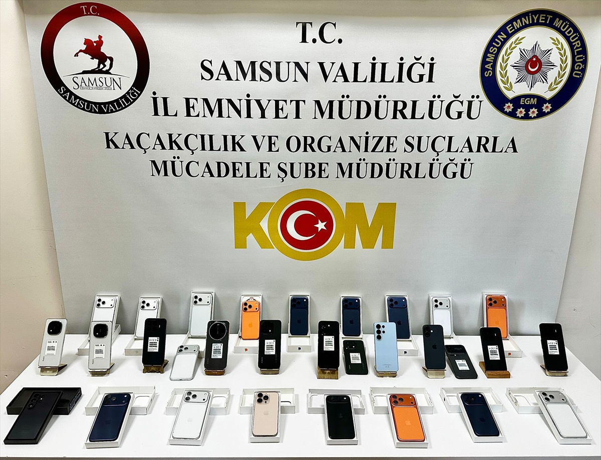 Samsun İlkadım'da kaçak telefon operasyonunda 30 telefon ele geçirildi
