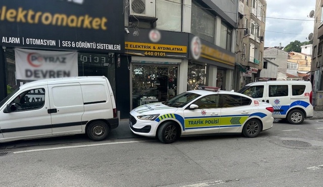 Samsun İlkadım'da hafif ticari araç motosiklete çarptı, sürücü yaralandı
