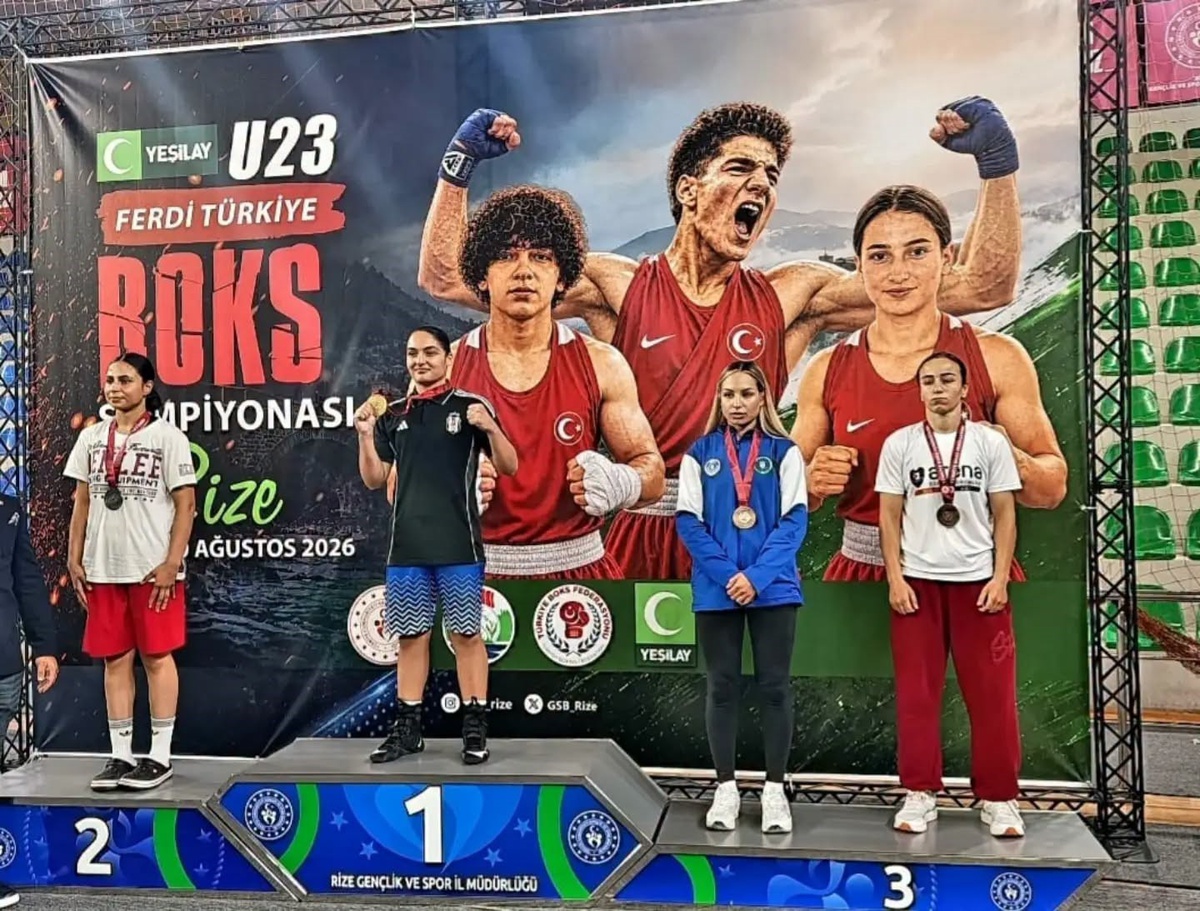 U23 Boks Şampiyonası'nda Sivaslı Rabia Karadaş 60 Kiloda Bronz Madalya Kazandı