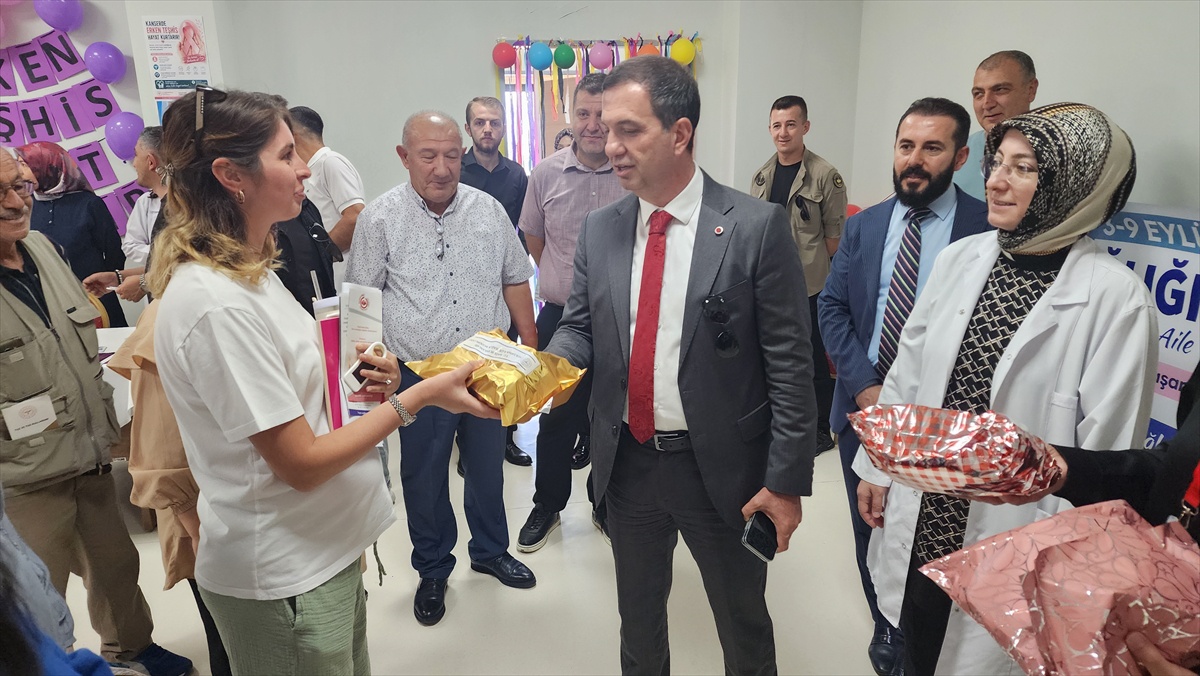 Suluova'da kadınlara sağlık merkezinde bilgilendirme yapıldı