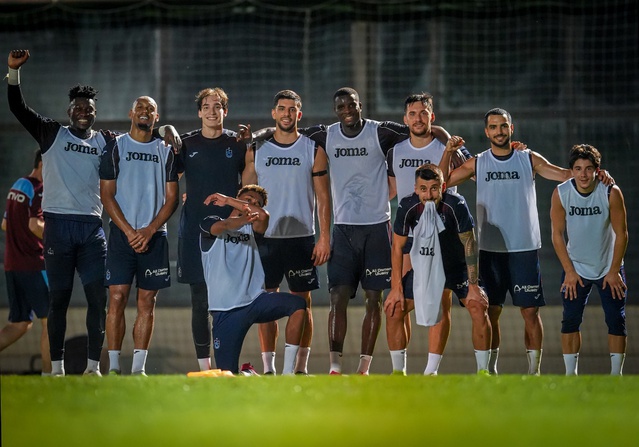 Trabzonspor'un yeni santrforu Franculino Dju, takımla ilk antrenmanına çıktı