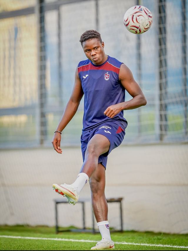Trabzonspor yeni transfer Franculino Dju ile Gençlerbirliği maçına hazırlanıyor