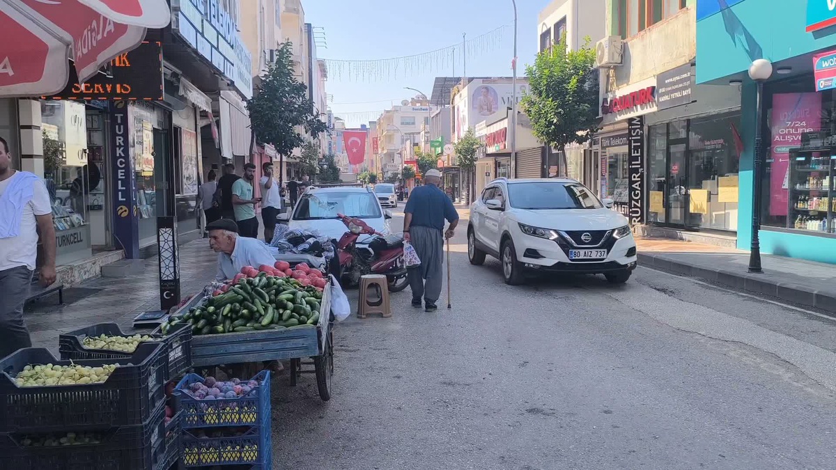 Kadirli'de vatandaşlar TÜİK'in enflasyon rakamlarına inanmadıklarını söyledi
