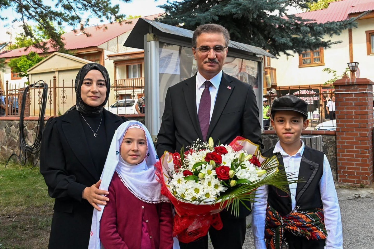 Vali Baruş Olur'da İncelemelerde Bulundu