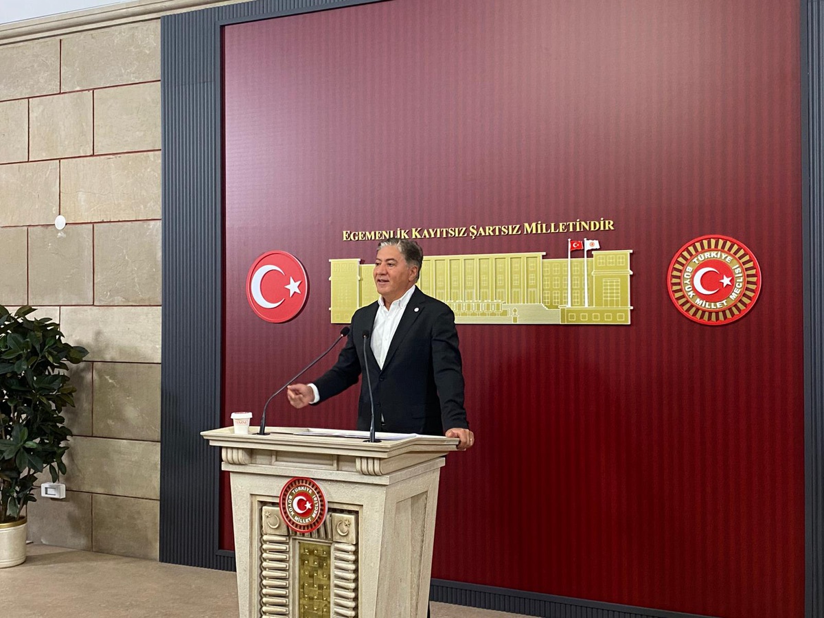 YENİ Parti, Üsküdar'daki gözaltıları seçim öncesi baskı olarak niteledi