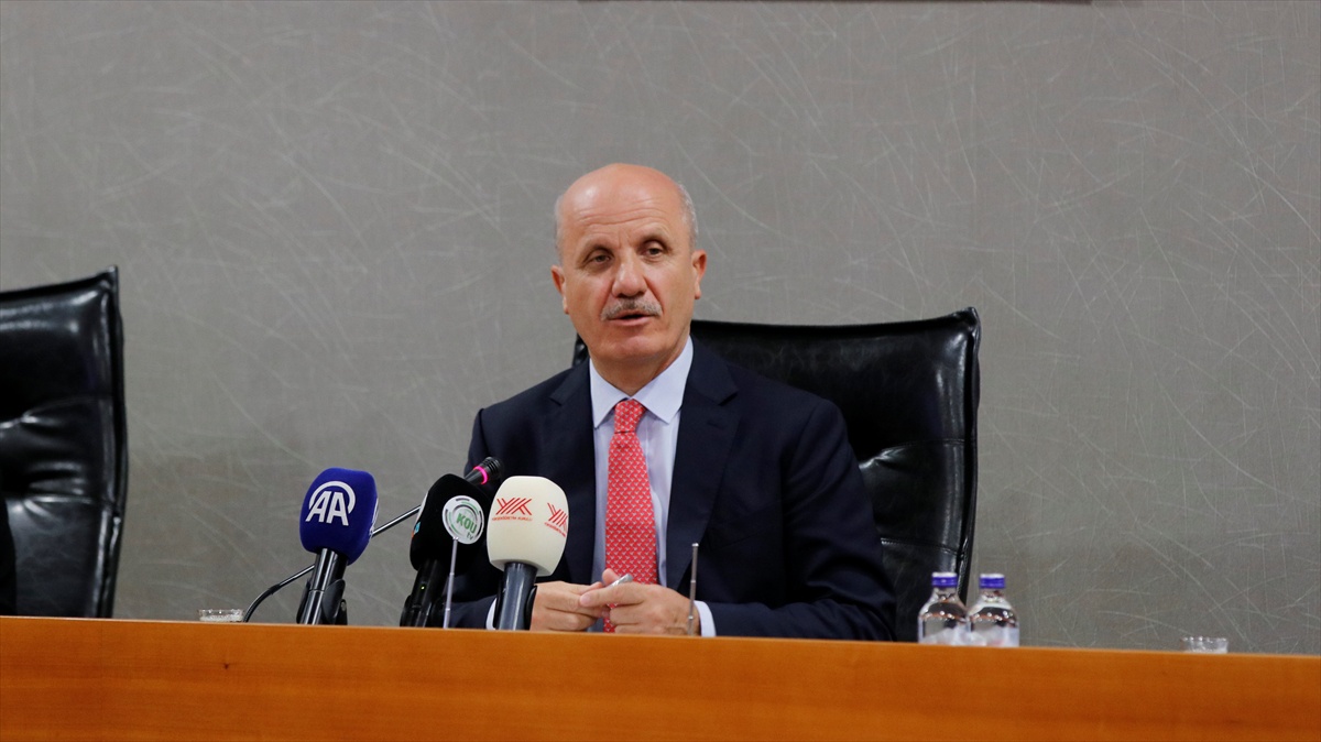 YÖK Başkanı Özvar, Kocaeli Üniversitesi Senatosu\'na başkanlık etti ve Bilim Park\'ı gezdi