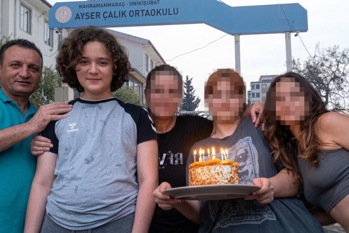 Çantasında silah bulunduğu iddiasını reddeden anne gözyaşlarıyla kendini savundu