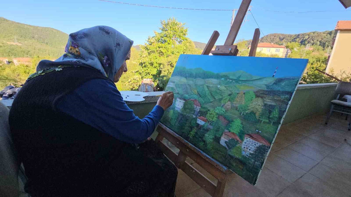 Zonguldak'ta 81 yaşındaki Ermiş, Bob Ross'tan öğrendiği resimleriyle tutkusunu yaşatıyor