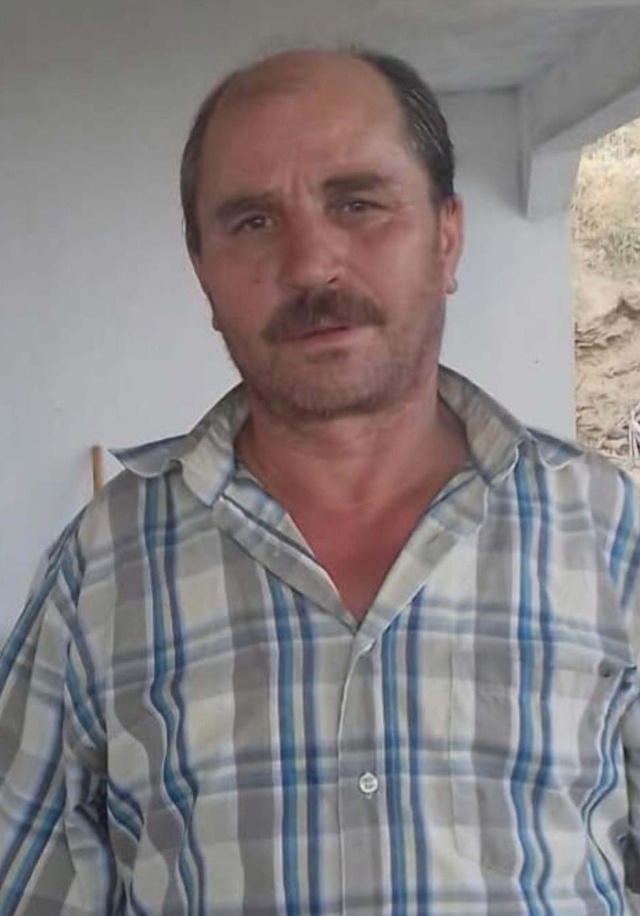 Kan donduran aile faciası! Oğlunu odun için öldürdü