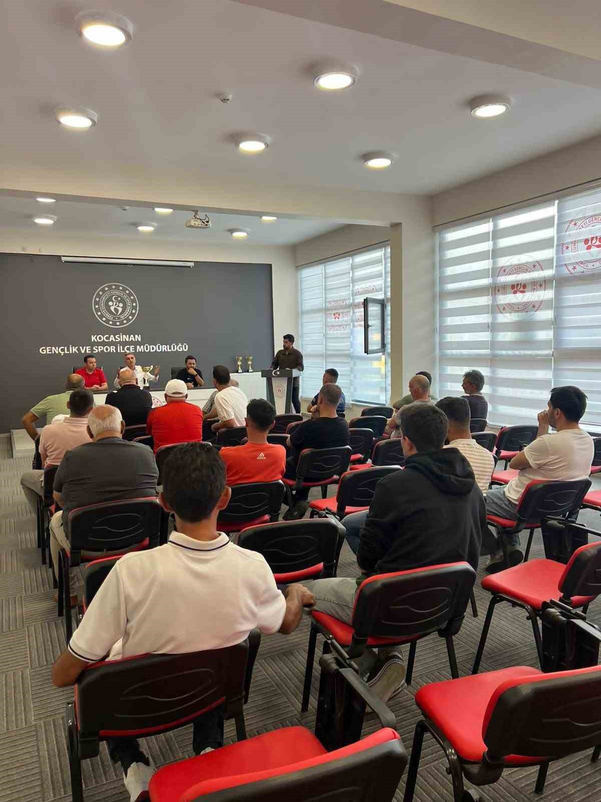 Kayseri'de amatör kulüplerin antrenman programı kura ile belirlendi