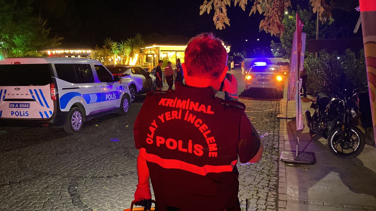 Aydın Nazilli'de motosiklet çarpan 3 yaşındaki çocuğun hayati tehlikesi sürüyor
