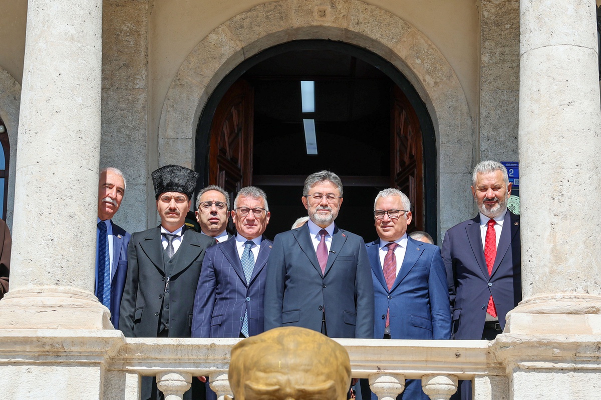 Yumaklı: 107 Yıl Önce İstiklal, Bugün İstikbal