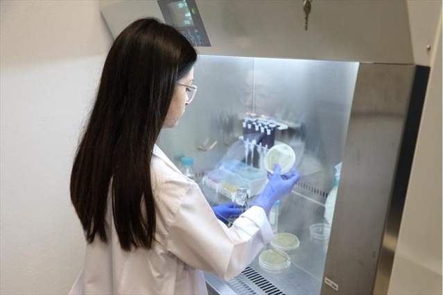 BARÜ'nün göz lensi proteinleri araştırması TÜBİTAK'tan destek alacak