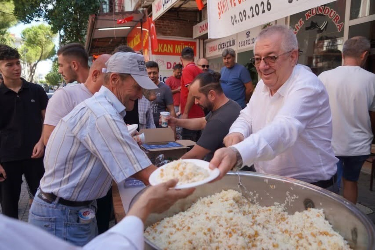 Başkan Ertaş, esnafın şehit ve gazi hayrına katıldı