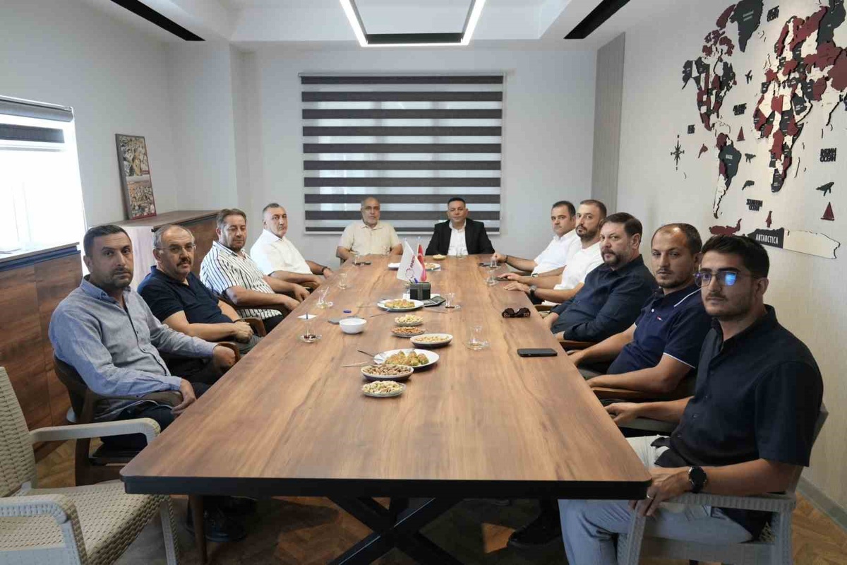 MTSO Başkanı Sadıkoğlu, Malatya'nın kalkınması için STK başkanlarıyla toplantı yaptı