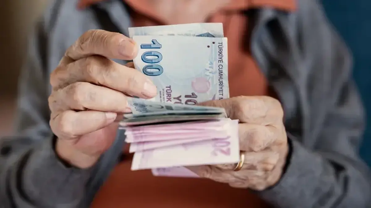BES'te 3.600 gün prim ödeyen 10 yılı dolduran 56 yaşında ikinci emeklilik maaşı alabilecek