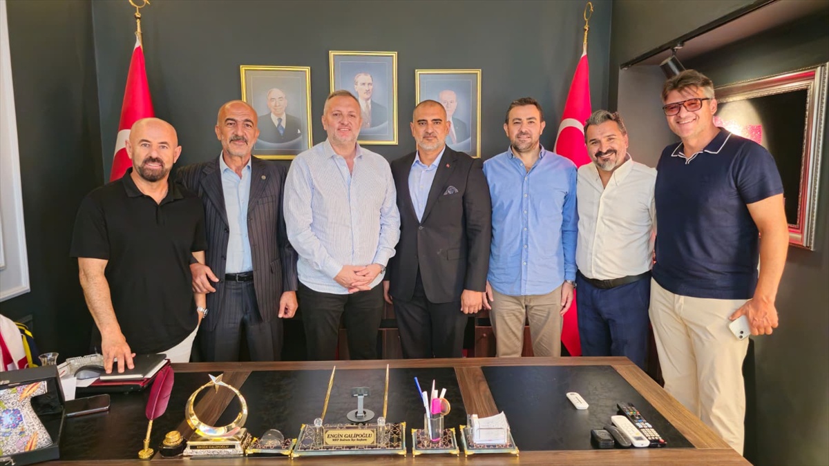 BODRUMKAİDER protokolü ziyaret edip fahri hemşehrilik plaketlerini takdim etti