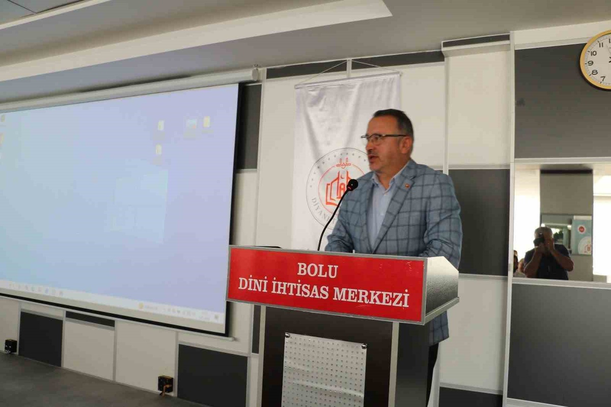Bolu'da 90 hafız aday din görevlisi için Meslek Öncesi Eğitim Programı başladı
