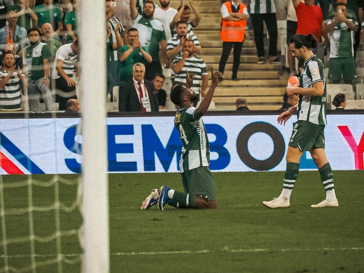 Bursaspor'da Iheanacho 5 maçta 6 gol 2 asistle takımını sırtlıyor