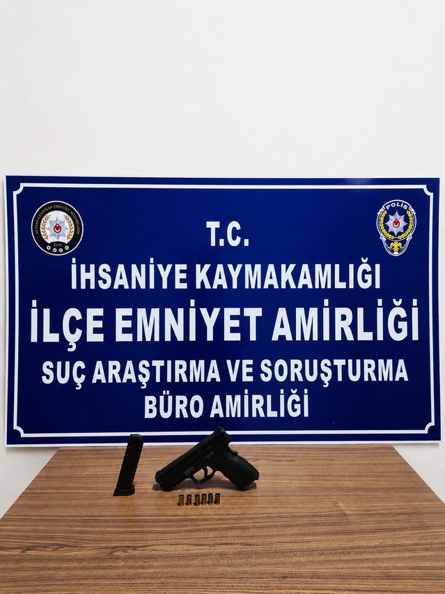 Afyonkarahisar'da düğünde havaya ateş açan şahıs tutuklanarak cezaevine gönderildi
