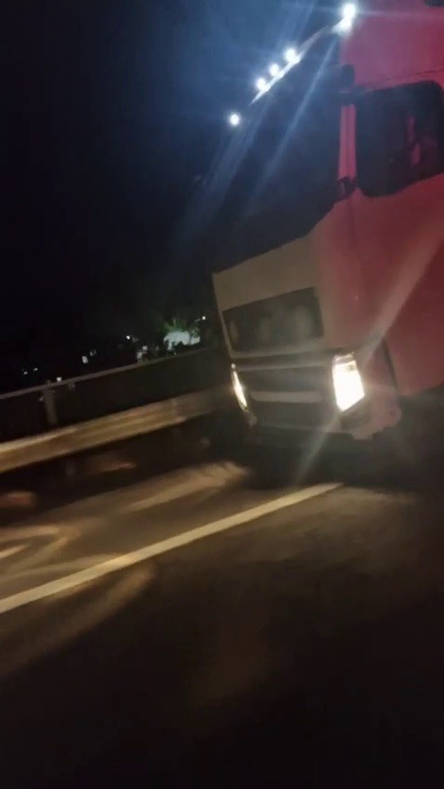 Hatay Dörtyol'da mekanik düzenekle plakasını gizleyen TIR sürücüsüne 170 bin TL ceza