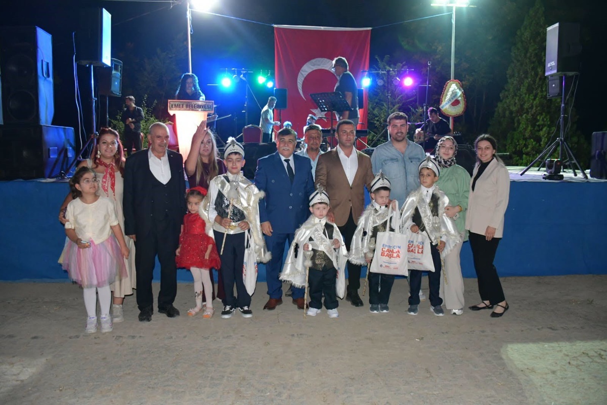 Emet'in Kurtuluşunun 104. Yılı Coşkuyla Kutlandı