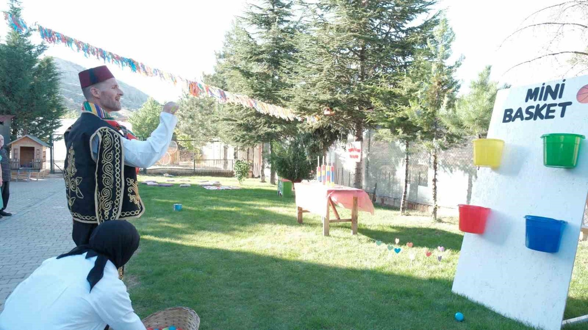 Çankırı Yaşam Bakım Merkezi'nde engelli bireyler renkli bir gün geçirdi