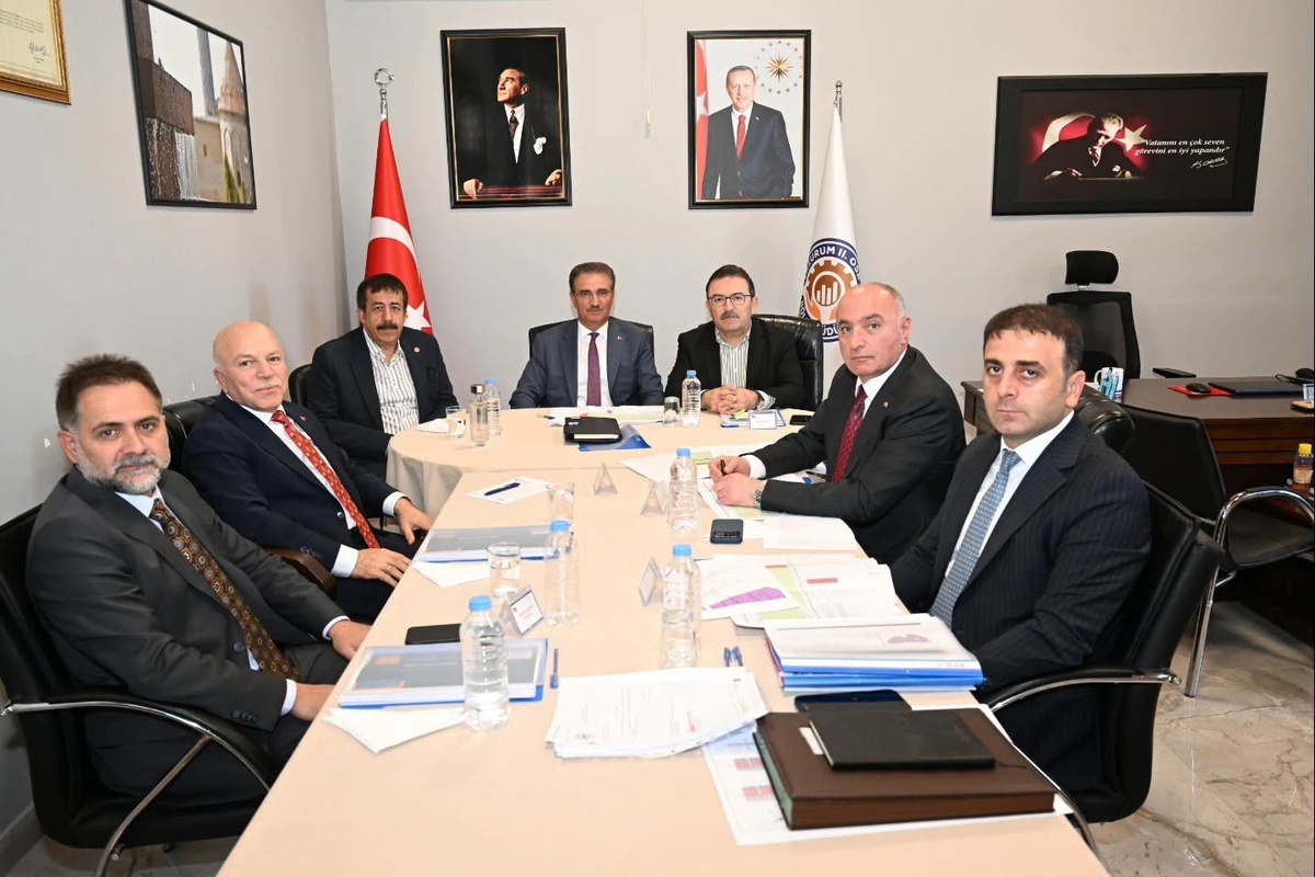 Erzurum 2. OSB yönetimi vekillerle toplandı; telesiyej fabrikası inşaatında inceleme yapıldı