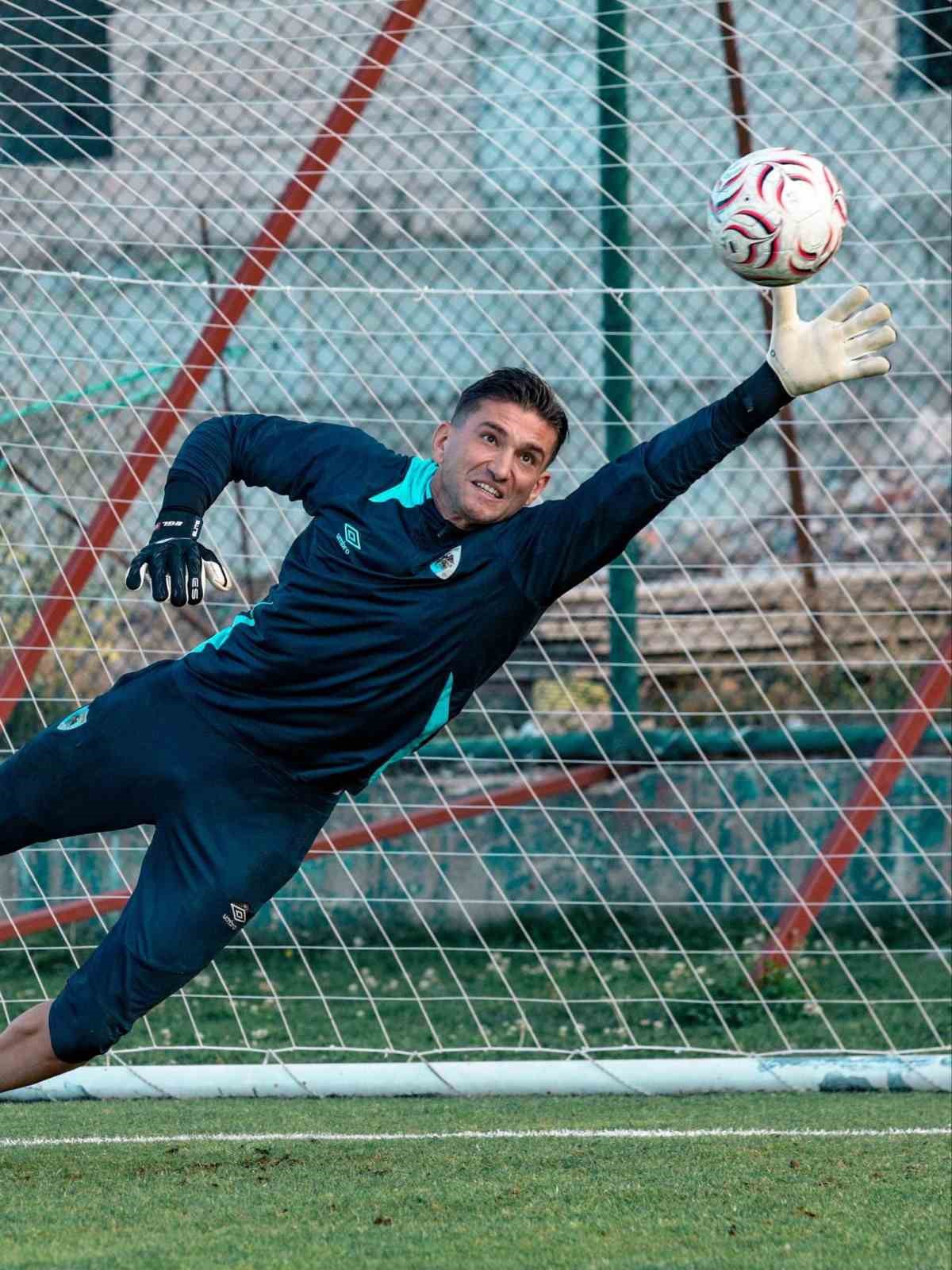 Erzurumspor FK, yarın Konyaspor'u Kazım Karabekir Stadyumu'nda ağırlayacak