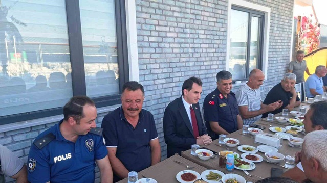 Hisarcık'ta köy muhtarları protokolle yemekte buluştu, kaymakam sorunların çözüldüğünü söyledi
