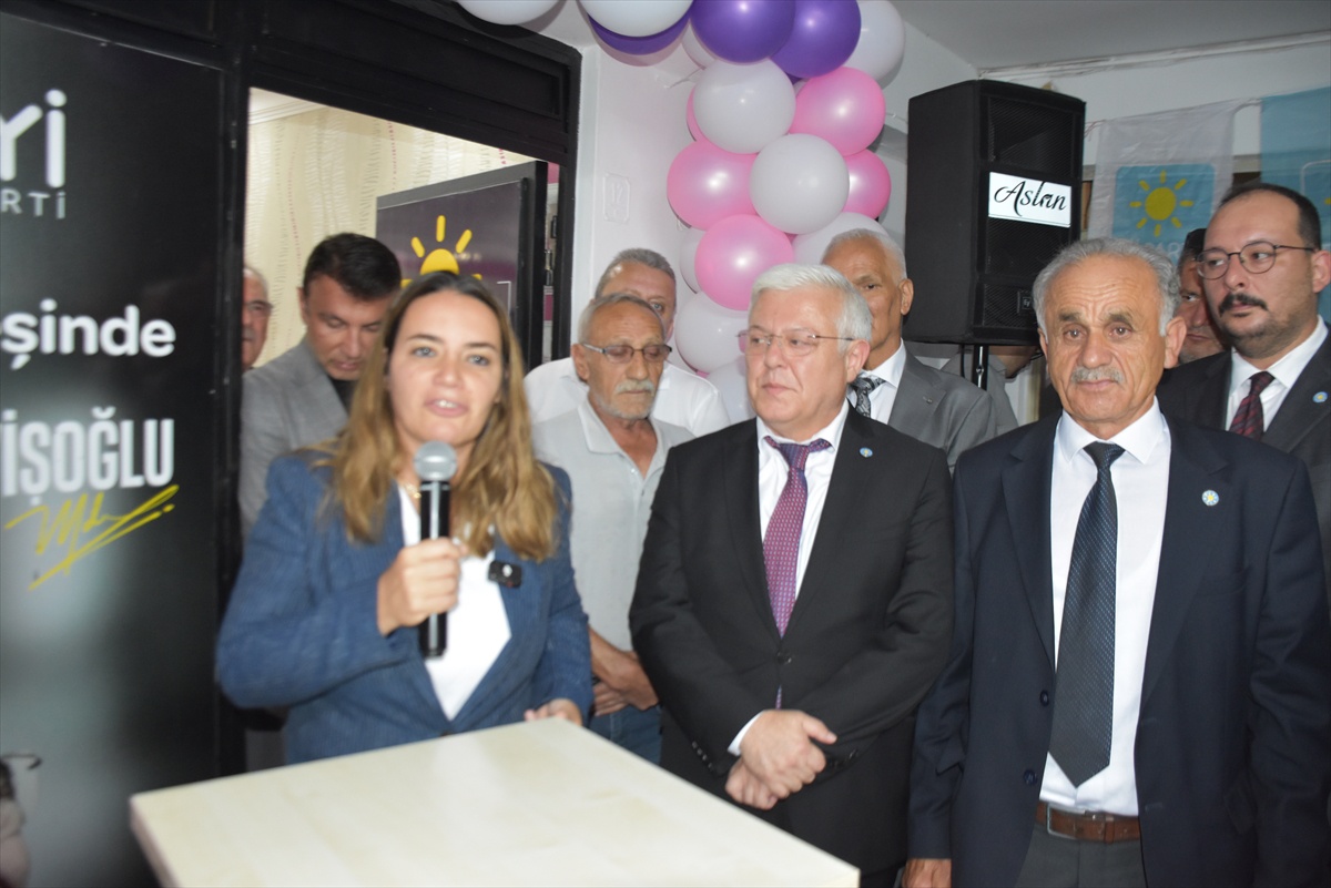 İYİ Parti Boyabat İlçe Başkanlığı binası törenle açıldı