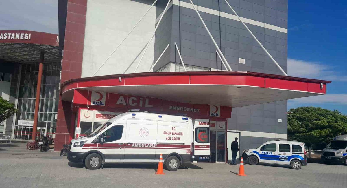 Konya Karapınar'da otomobil ile bisiklet çarpıştı; 12 yaşındaki çocuk yaralandı