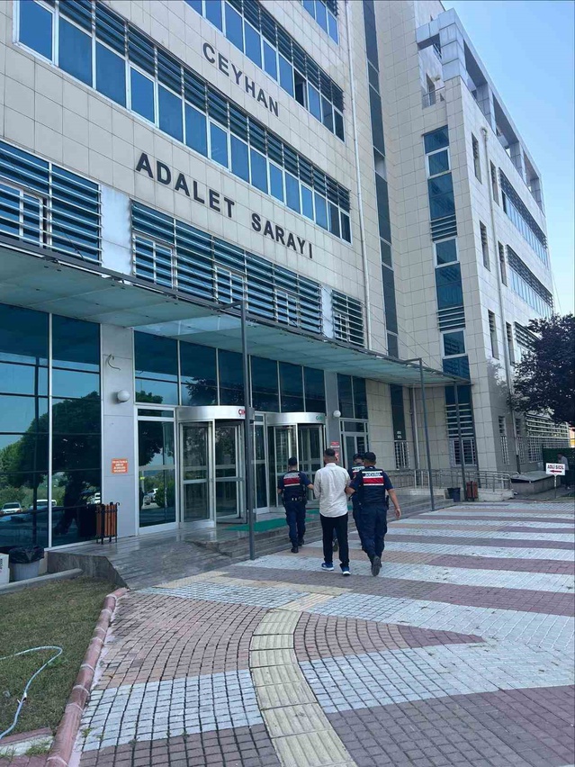 Adana Ceyhan'da kına merasiminde havaya ateş açan 2 kişi gözaltında