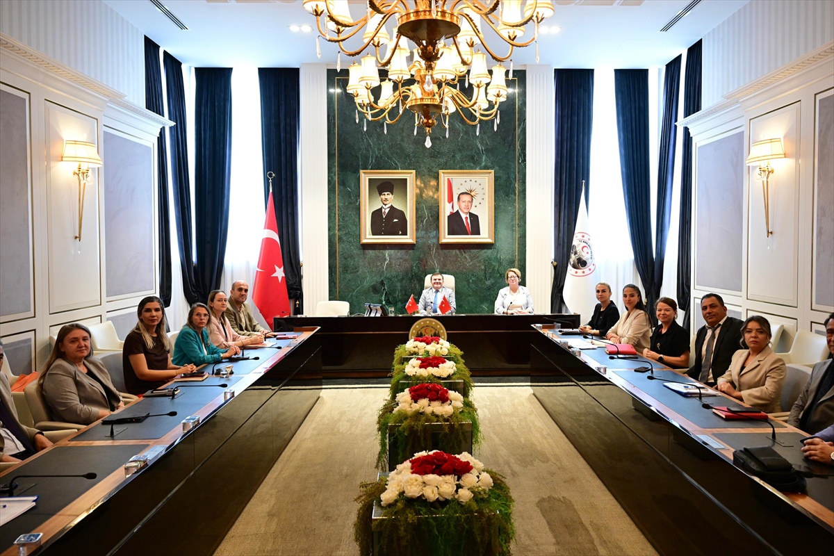 Kırklareli\'nde sağlık toplantısında acil servis yoğunluğu ve randevu süreleri ele alındı
