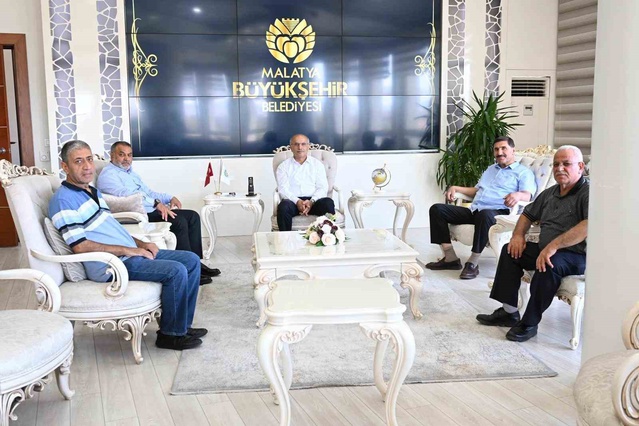 Malatya'da kayısı esnafına 30 Ekim'e kadar süre tanındı, Başkan Er dükkan desteği sözü verdi