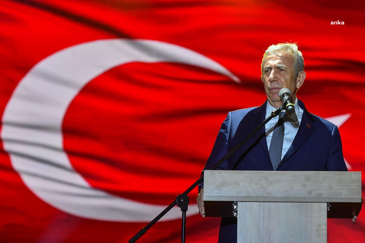Mansur Yavaş, Sivas Kongresi'nin 107'nci yıl dönümünde Atatürk'ü ve kahramanları andı