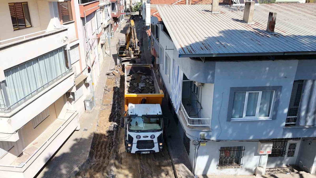 Nazilli Belediyesi Eylül'de 25 noktada yol yenileme çalışması yapacak