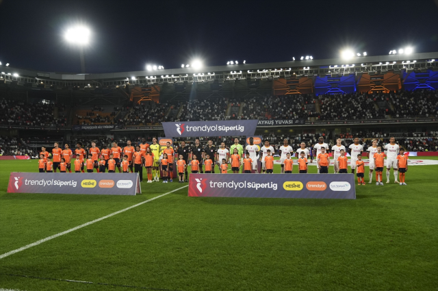 Osimhen sakatlandı! 5 gollü nefes kesen maçın galibi Galatasaray