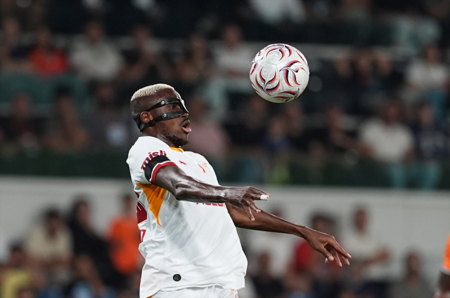 Osimhen sakatlandı! 5 gollü nefes kesen maçın galibi Galatasaray
