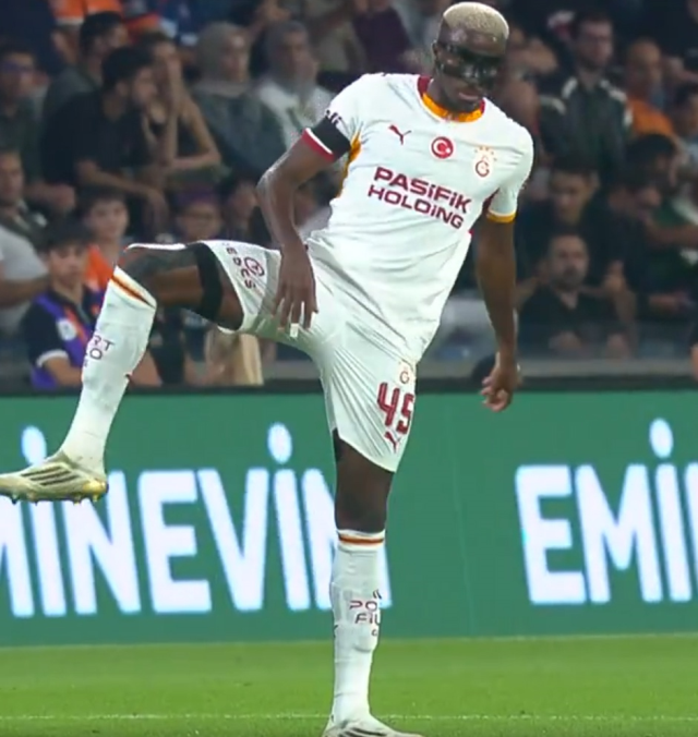 Osimhen'den müthiş gol! Sevincin ardından sakatlık şoku