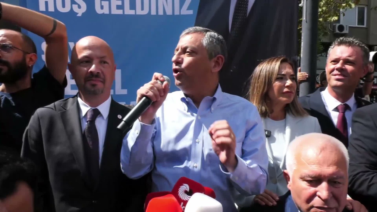 Özgür Özel, Çorlu'daki halk buluşmasında YENİ Parti'nin iktidar kuracağını söyledi