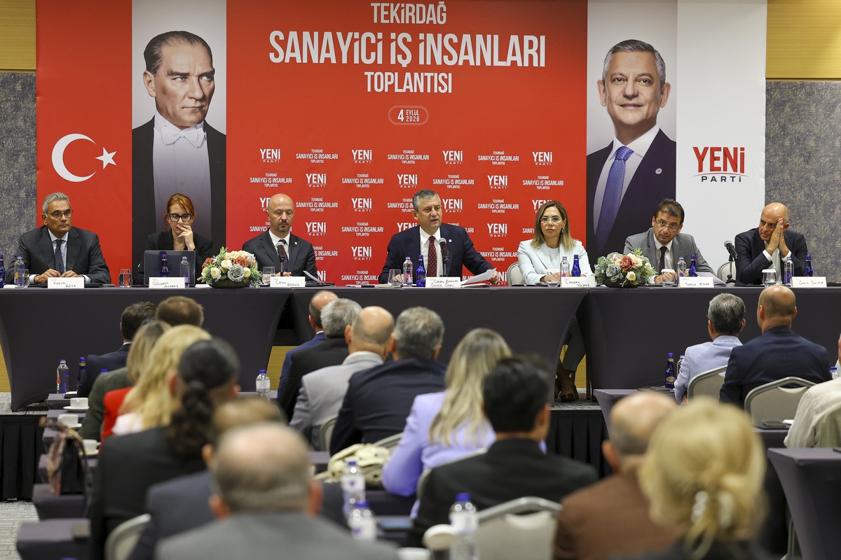 Özgür Özel, Tekirdağlı iş insanlarıyla buluşup ekonomi değerlendirdi