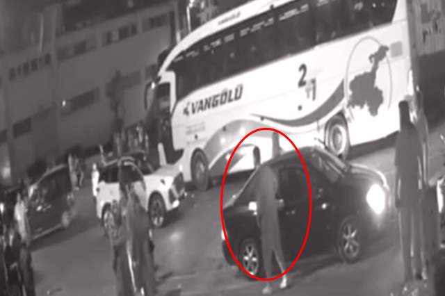 Polisle çatışan DEAŞ'lı terörist, <a class='keyword-sd' href='/istanbul/' title='İstanbul'>İstanbul</a>'u kana bulayıp otobüsle kaçacaktı! Şehirlerarası bilet almış