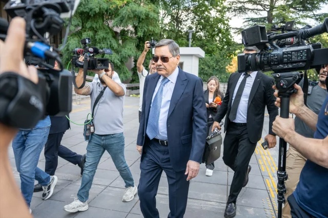 Şüpheli sıfatıyla ifade veren Melih Gökçek'ten adliye çıkışında ilk açıklama: Adaletten endişem yok