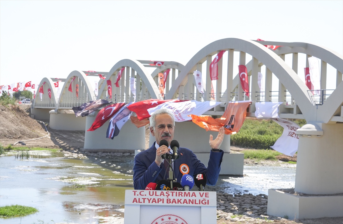 Bakan Uraloğlu: Restore edilen tarihi köprü sayısı 532\'ye ulaştı