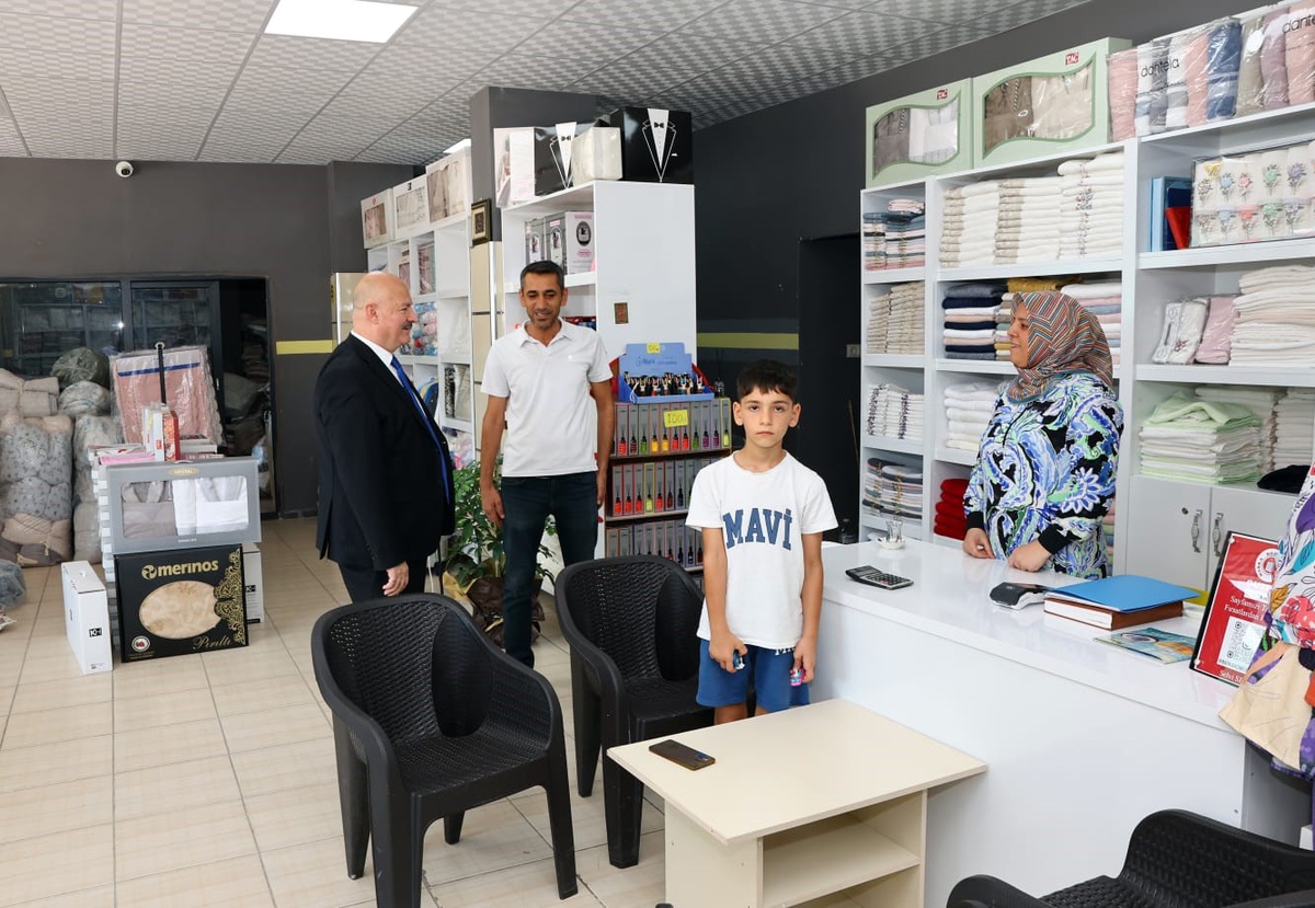 Adıyaman'da Vali Küçük esnafları ziyaret edip talep ve ihtiyaçlarını dinledi