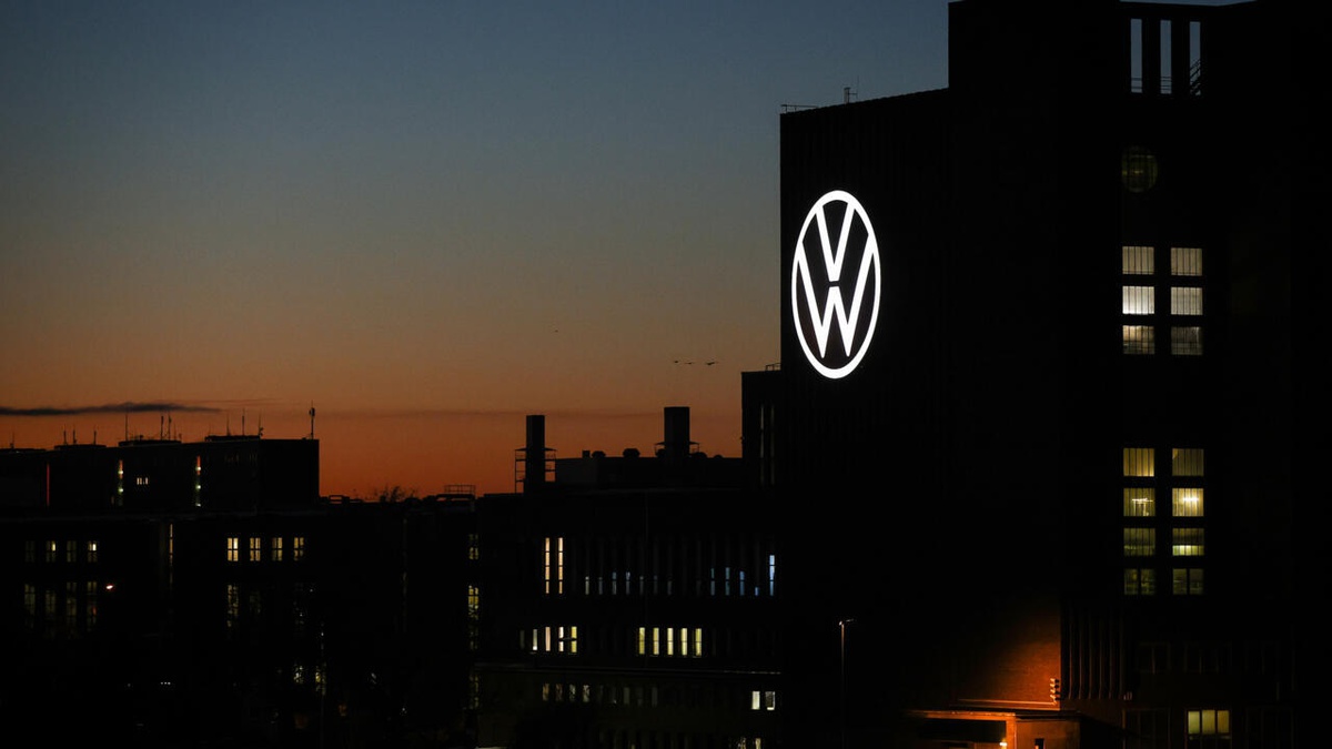 Volkswagen'den 50 bin kişilik ek işten çıkarma planına onay